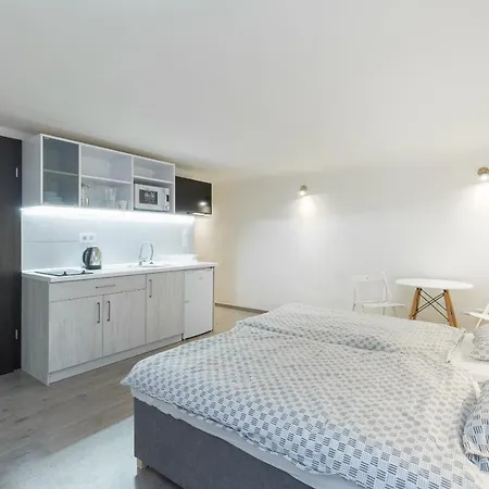Apartman Minimalist Styled Tiny Ap @new York Cafe Budapest