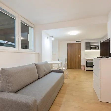 Minimalist Styled Tiny Ap @new York Cafe Appartement Boedapest