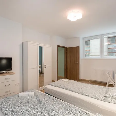 Апартаменты Minimalist Styled Tiny Ap @new York Cafe Будапешт