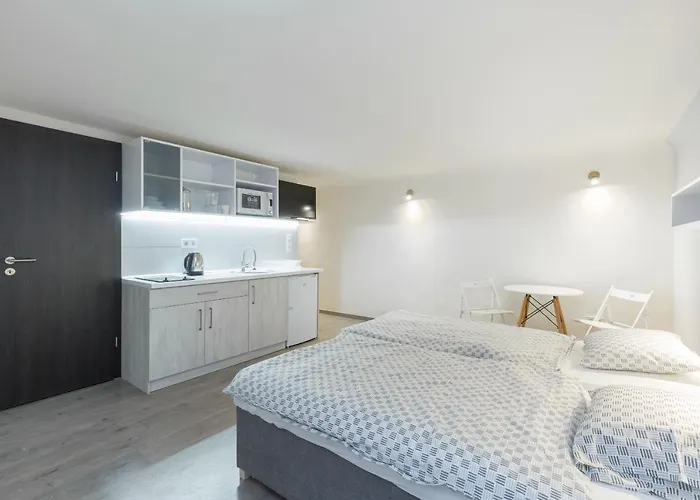 Apartament Minimalist Styled Tiny Ap @new York Cafe Budapesta